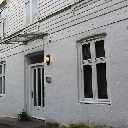 Appartement Central, Practical, Free Parking. Ls201 *
